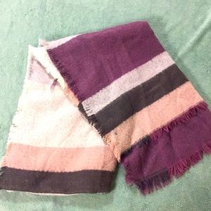 Express blanket scarf